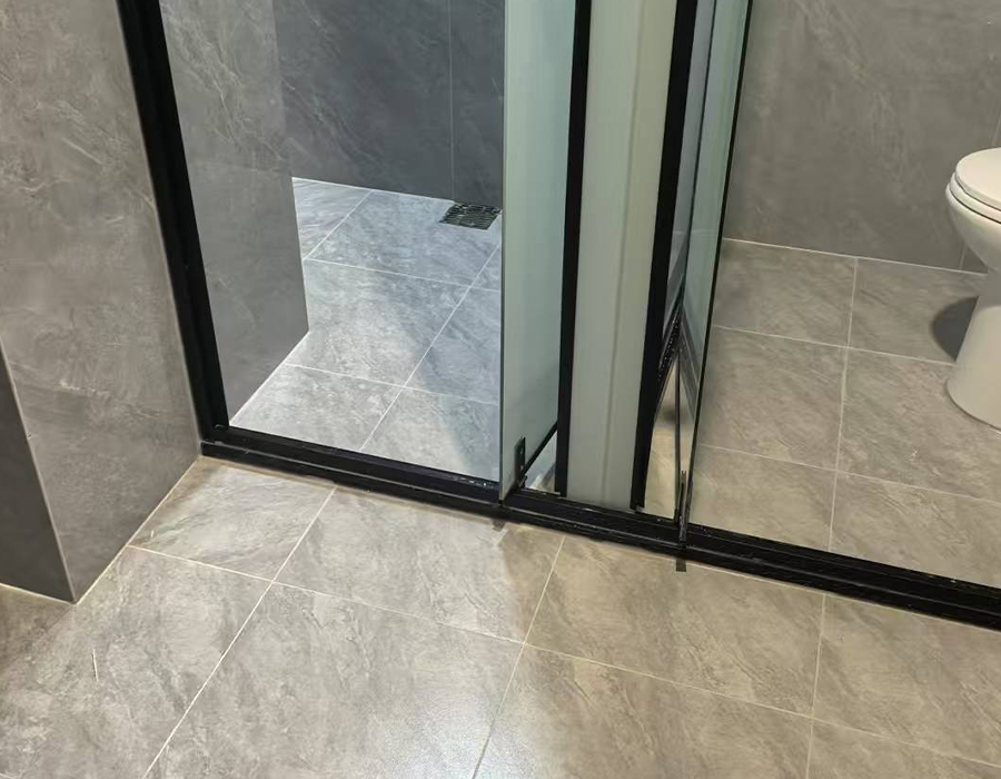 Vainas de baño prefabricadas con superficie de losa de roca de baldosas de cerámica